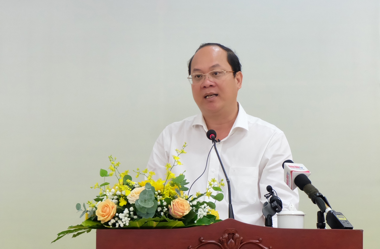 Đồng chí Nguyễn Hồ Hải - Phó Bí thư Thành uỷ phát biểu tại hội nghị (Ảnh: THU HƯỜNG).
